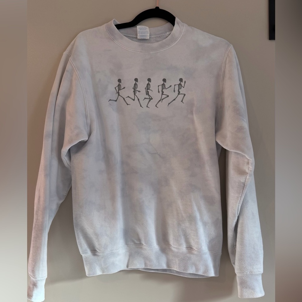 White tie dye running skeleton crew neck